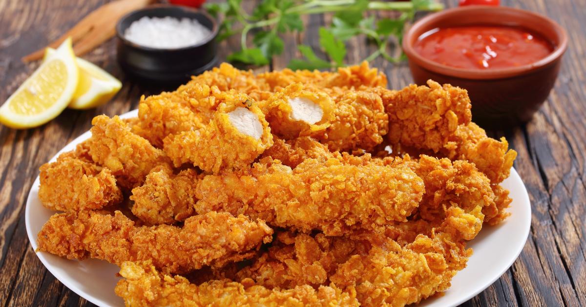 "Pour manger du poulet de manière saine et simplissime" : une diététicienne partage sa recette de nuggets !