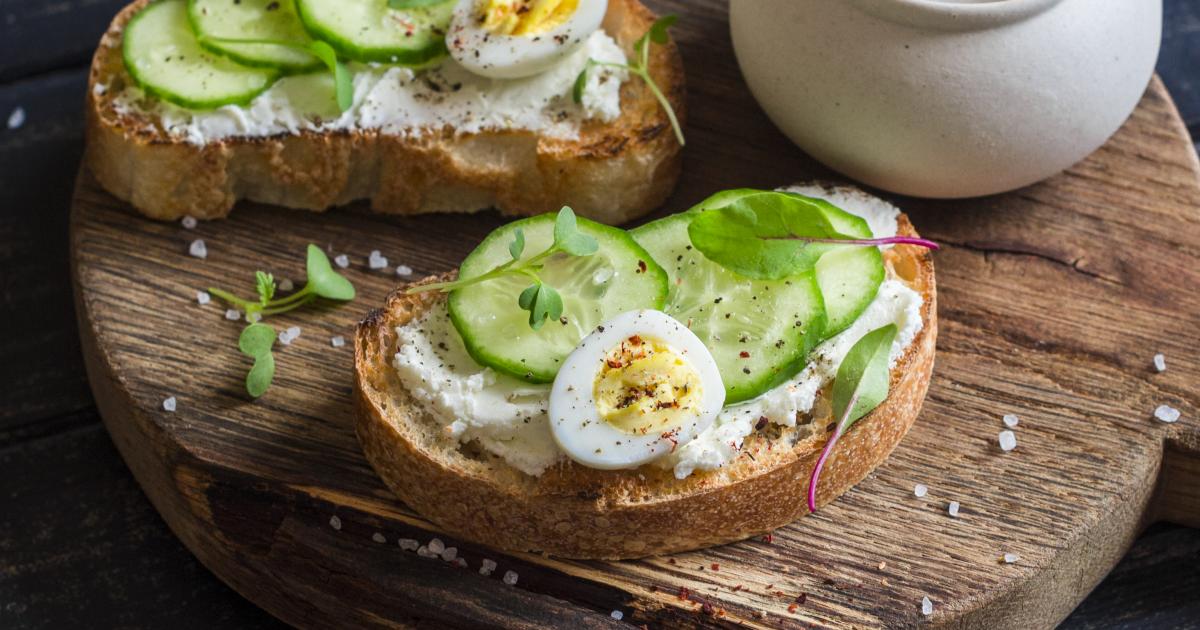 Recette Tartines au concombre et saumon fumé