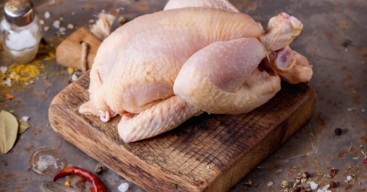 Le poulet jaune est-il meilleur pour la santé que le blanc ? – 750g.com