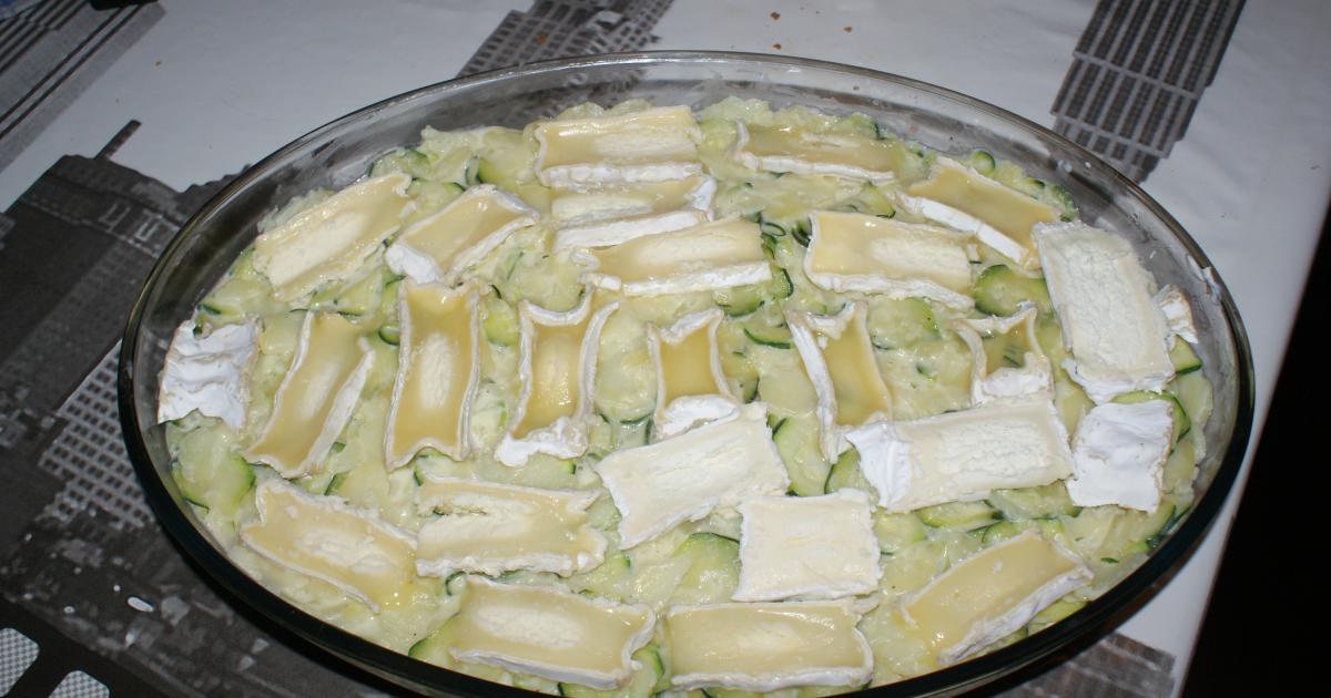 Courgettes Pommes De Terre à La Viande Gratiné Au Coeur De Neufchatel