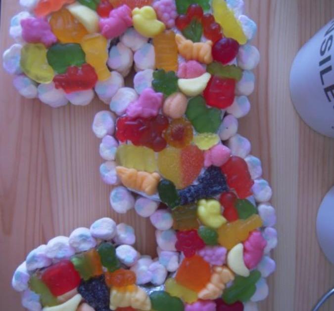 Recette - Gâteau de bonbons pour enfant en vidéo 