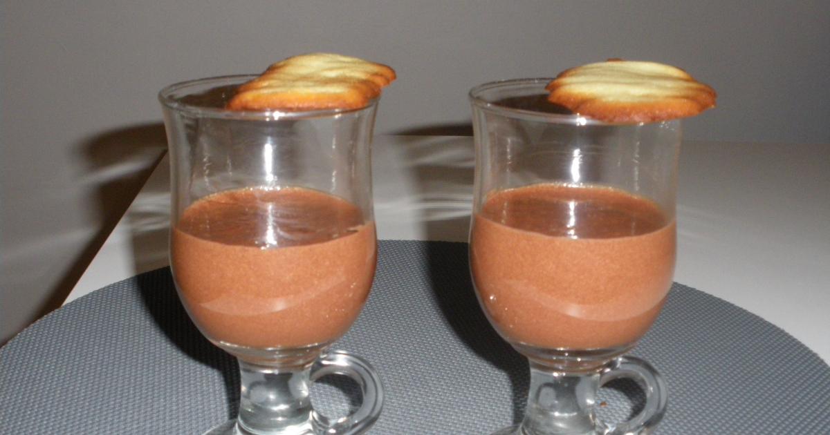 Mousse Au Chocolat Et Sa Langue De Chat