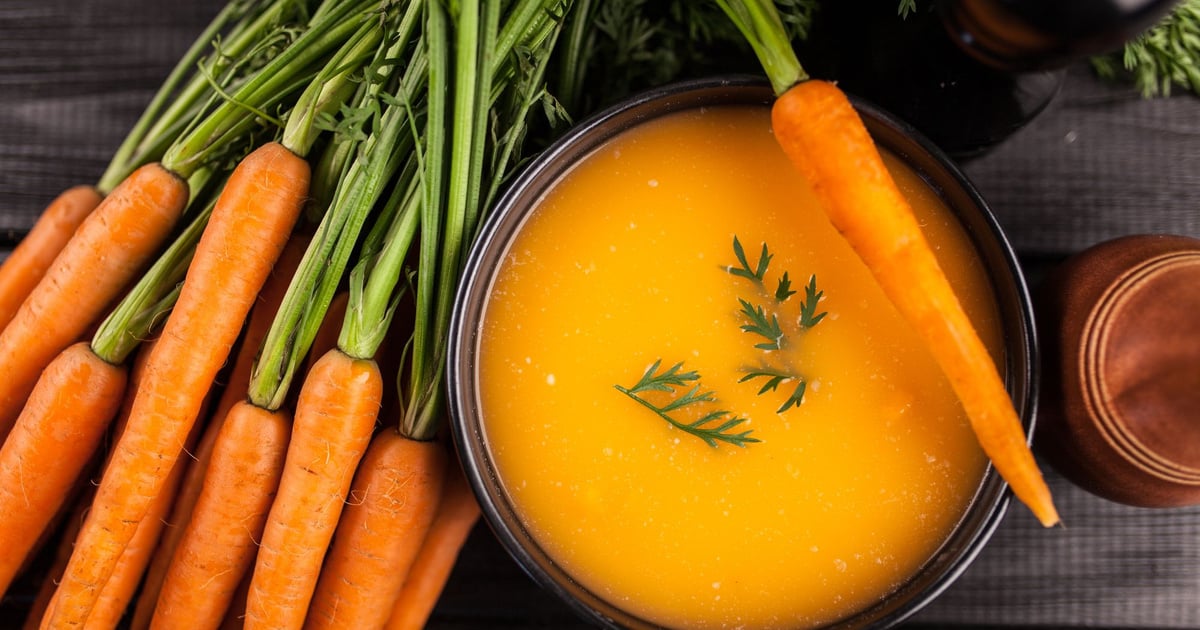 Recette Petite soupe de fanes de carottes et radis - 750g.com