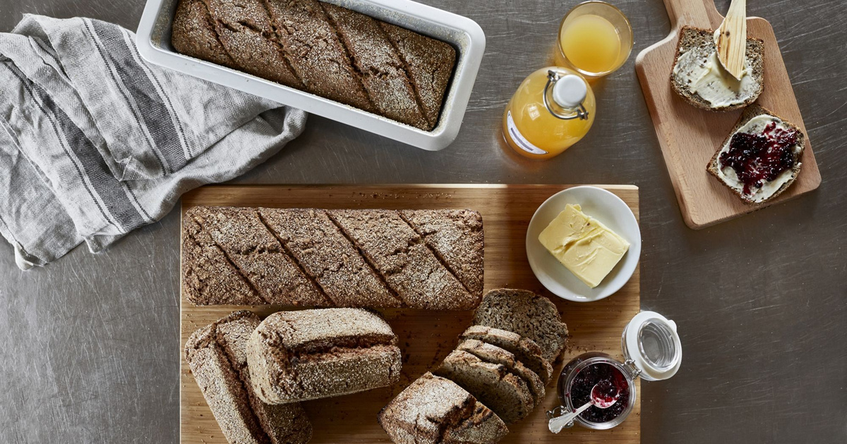 Bocal à levain - Couvercle en aluminium - 730 ml - Couvercle en tissu - Spatule - Bande élastique - Thermomètre - Étiquettes - Stylo pour la cuisson Bocal à levain - Couvercle en aluminium - 730 ml - Couvercle en tissu - Spatule - Bande élastique - Thermomètre - Étiquettes - Stylo pour la cuisson