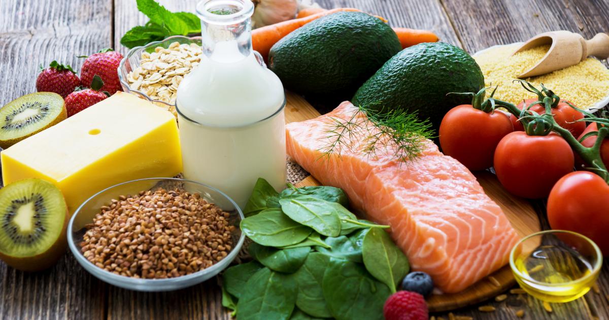 “The Right Order…”: Biochemist Reveals the Importance of Eating Foods in a Specific Order to Feel Better