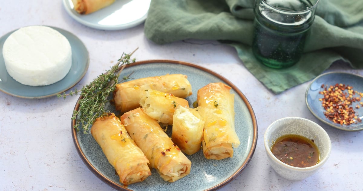 Recette Bâtonnets croustillants de feta à la pâte filo et sauce au miel