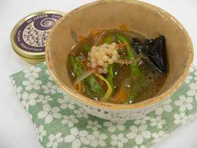 Soupe de crevettes aux champignons noirs - Recettes de cuisine Ôdélices