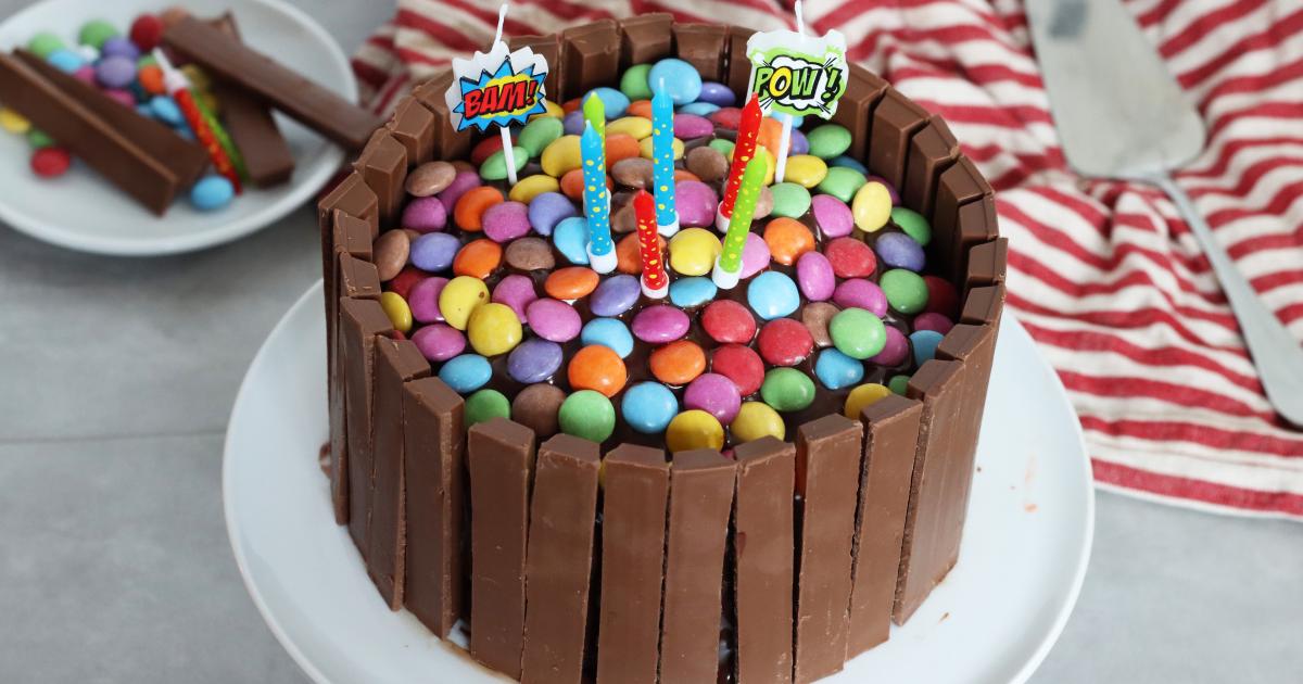 Recette - Gâteau d'anniversaire au chocolat facile en vidéo 