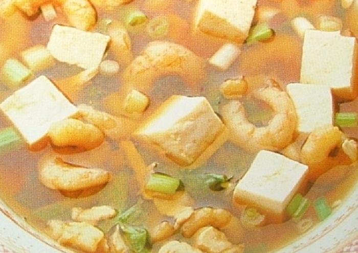 Recette - Soupe miso au tofu, cébette, algues wakamé et dashi en poudre en  vidéo 