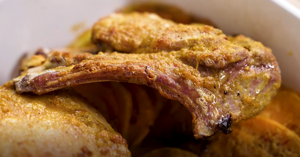 Recette - Carré d'agneau à l'oriental en vidéo - 750g.com