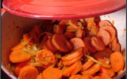 Recette Gâteau épicé aux carottes à la vapeur