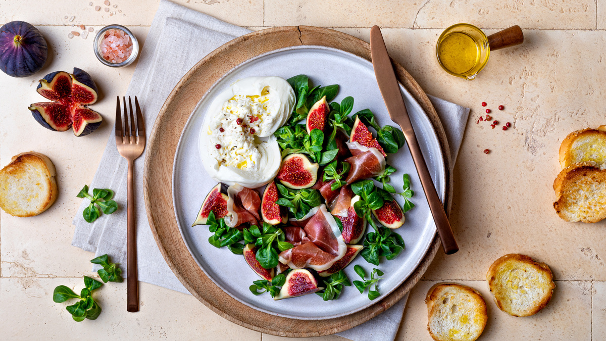 Mozzarella : l’astuce pour la transformer en stracciatella fondante