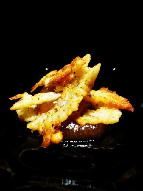 Chips de Cantal au cumin et chutney de coings-image