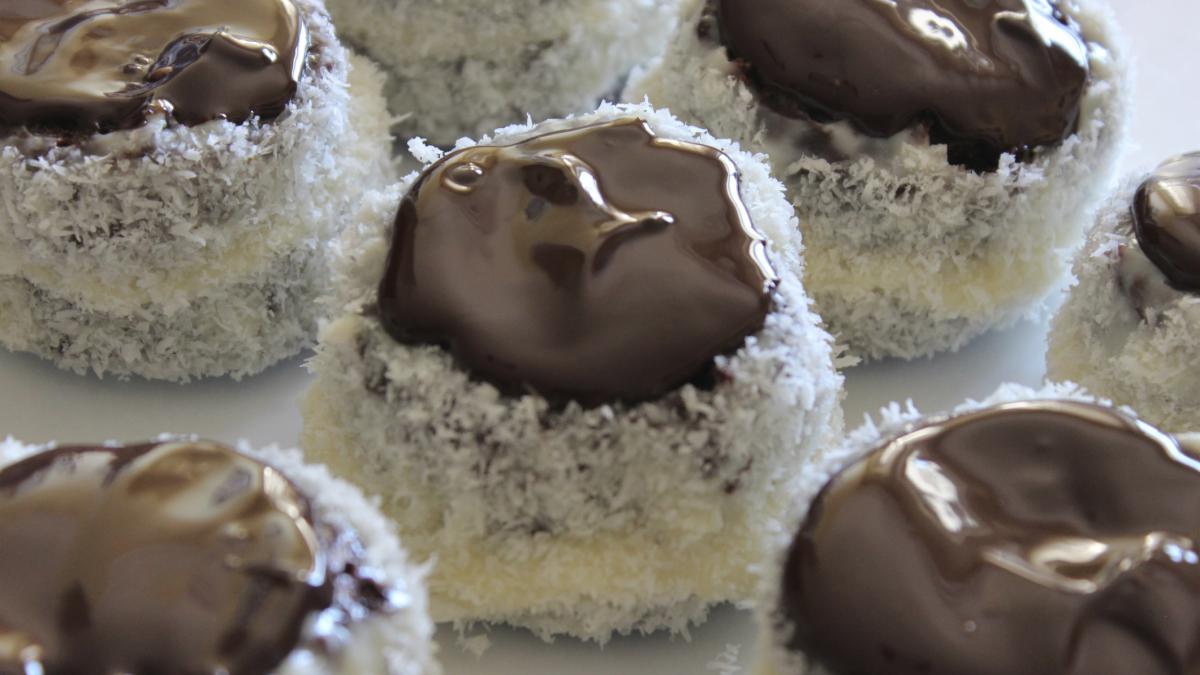 Recette - Mini entremets chocolat noisette, croustillant Crêpes Dentelle  Gavottes® en vidéo 