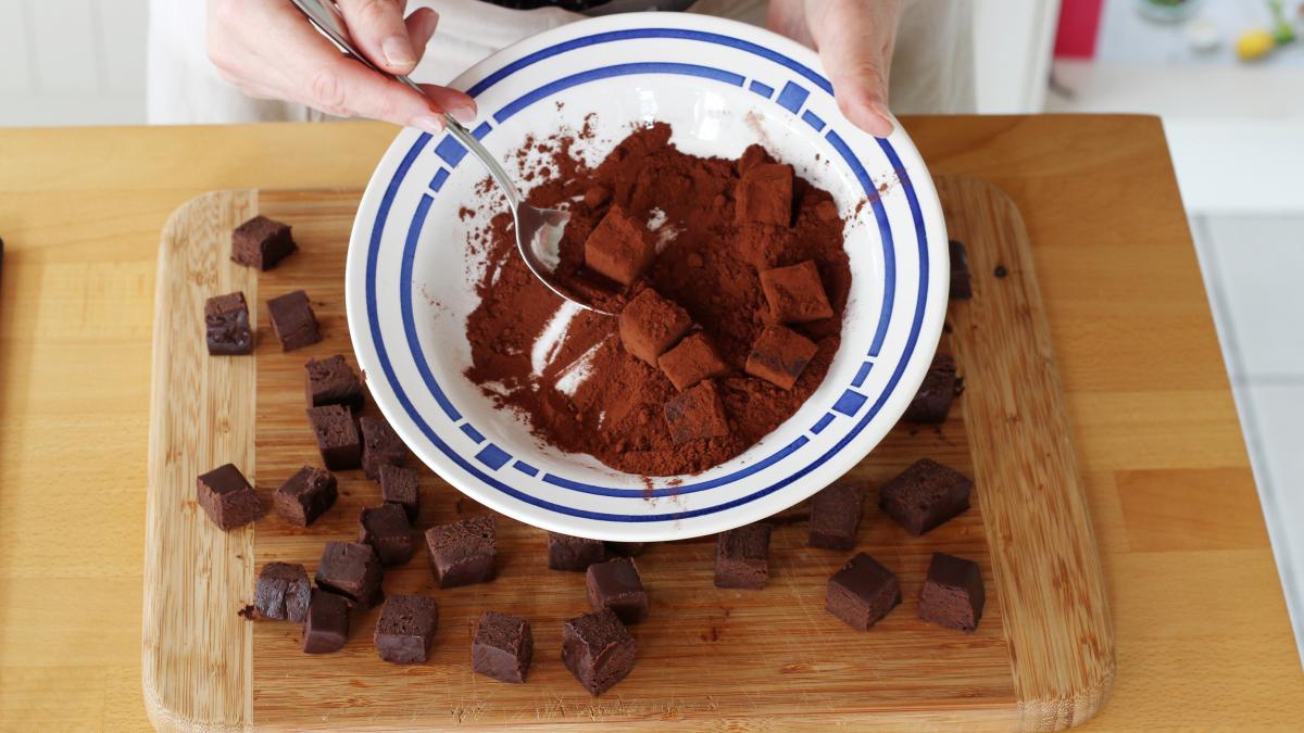 Truffes au chocolat avec 3 ingrédients- nessma cuisine