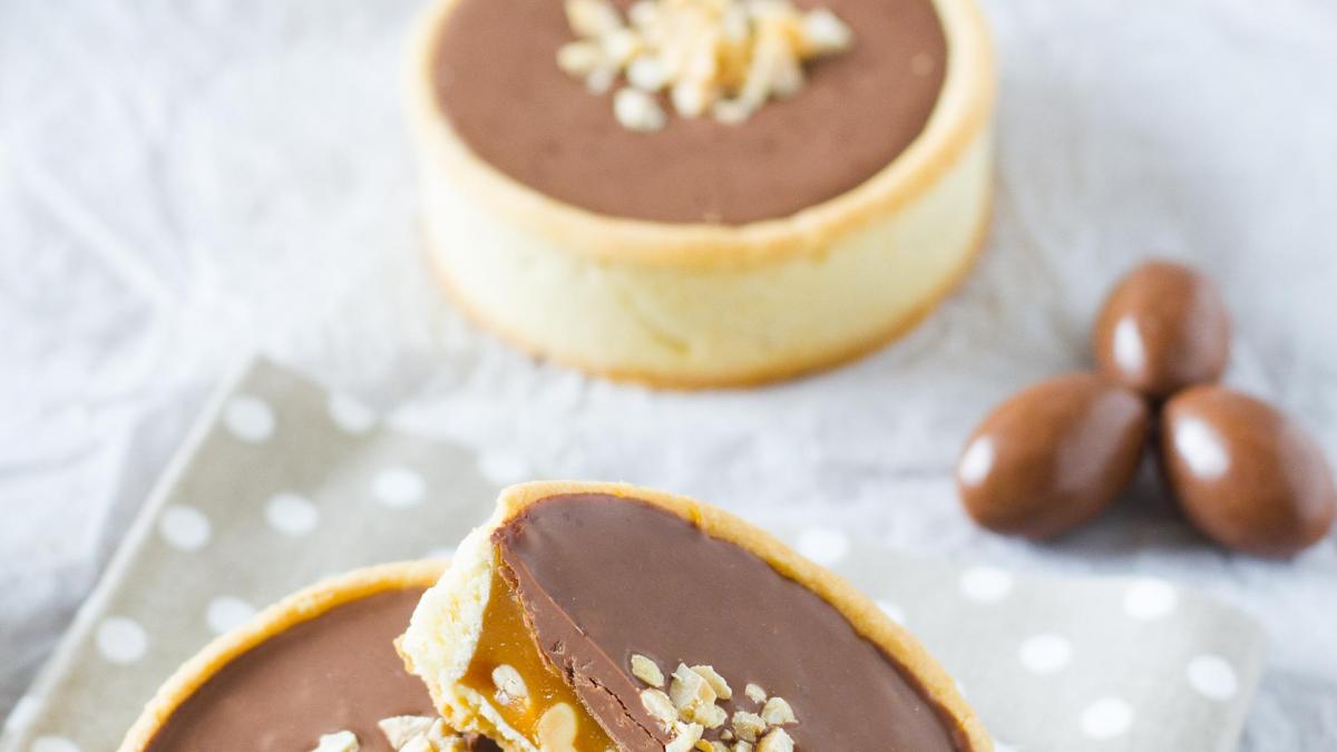 Bûche de Noël Cacahuète Chocolat Caramel façon Snickers - Les
