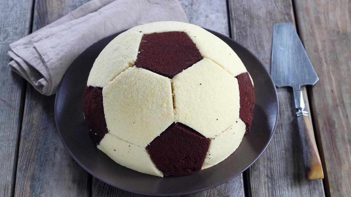 Décoration foot en sucre pour un gâteau d'anniversaire