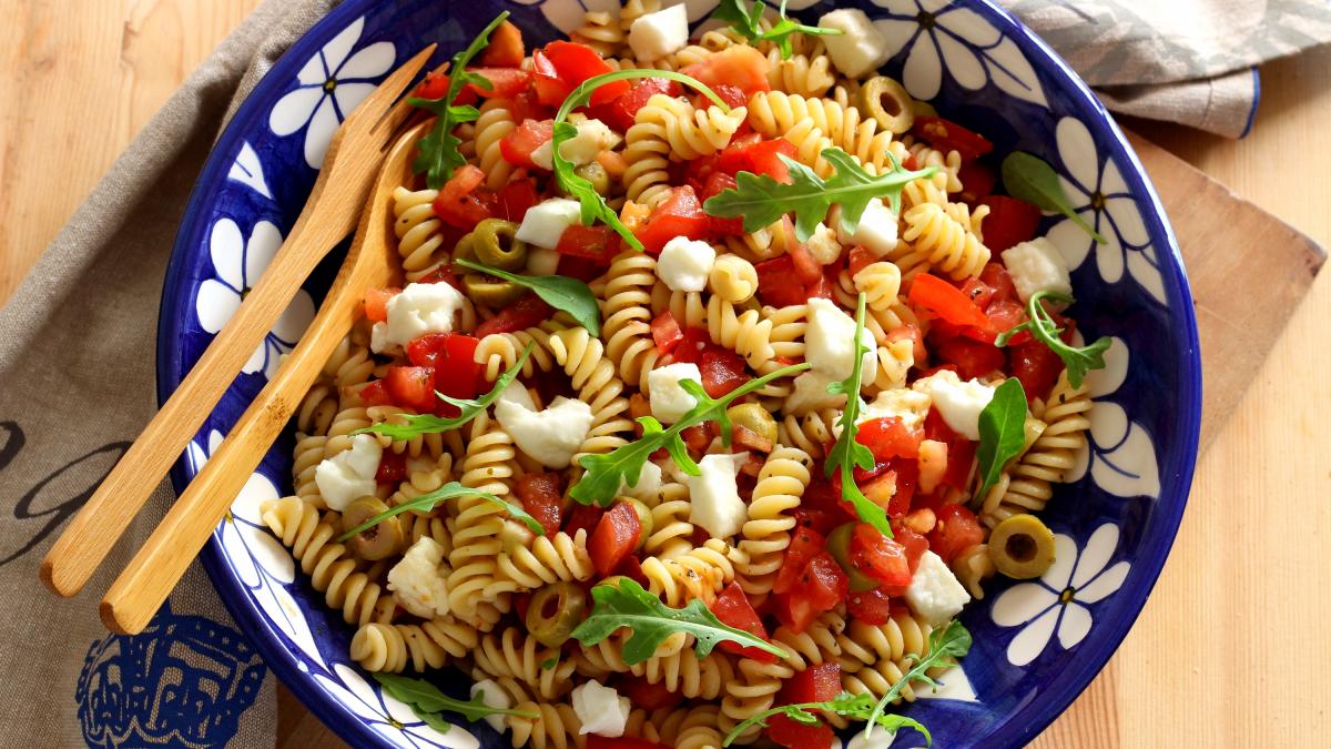 Salade de pâtes à l'italienne - Dash of Honey