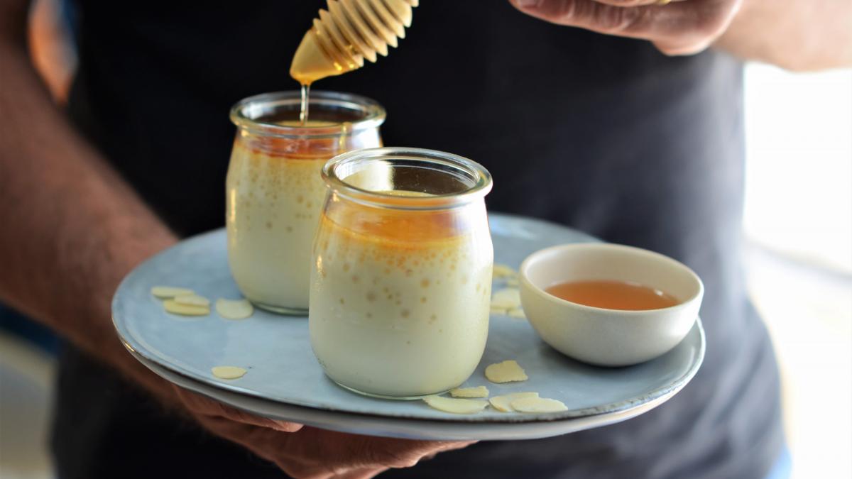 Recette - Petit pot de crème au lait d'amandes et au miel en vidéo