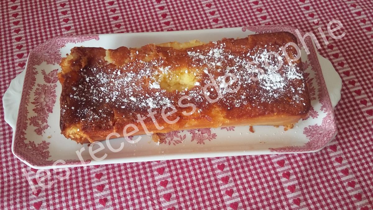 Gâteau moelleux aux clémentines, glaçage au yaourt - Un déjeuner