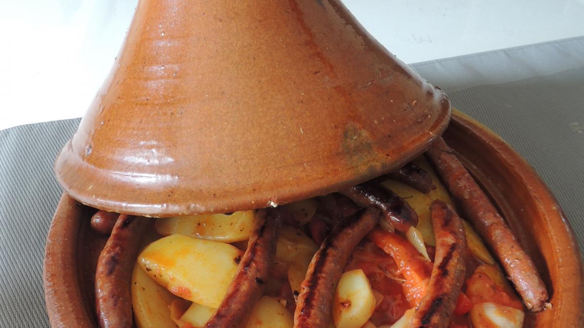 Tajine marocain au poulet et merguez - recette facile