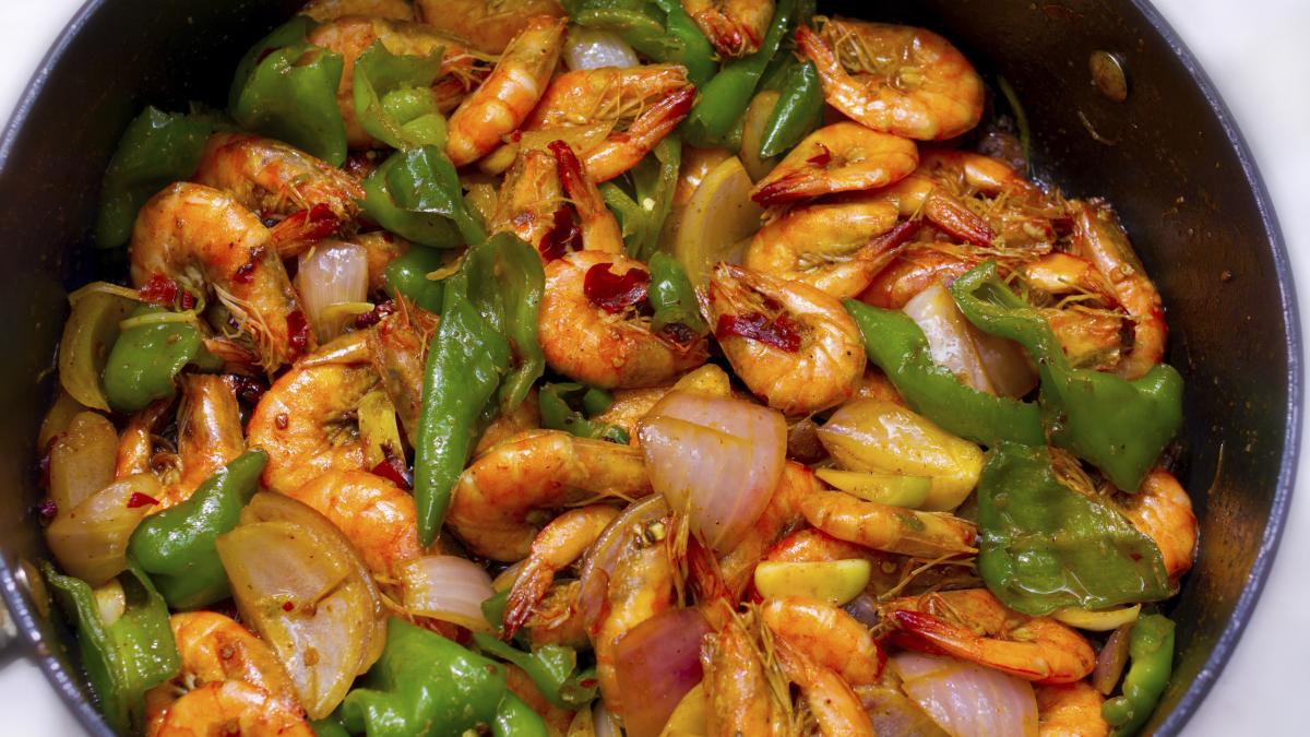 Crevettes sautées au piment rapide : découvrez les recettes de cuisine de  Femme Actuelle Le MAG