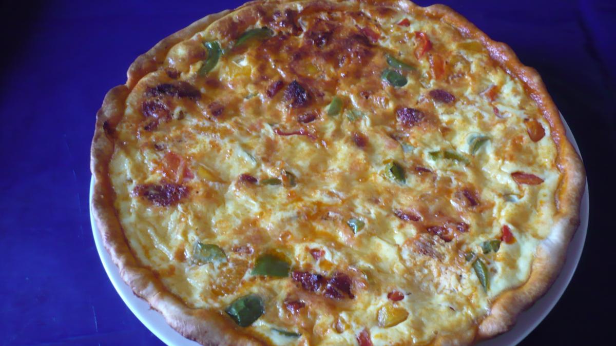 Recette - Quiche poivronschorizoparmesan en vidéo - 750g.com