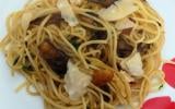 Spaghettis aux cèpes en persillade, ail rôti et parmesan