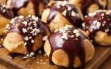 Profiteroles crème pâtissière, sauce chocolat