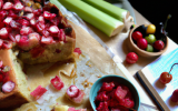 Cake à la rhubarbe et cerises