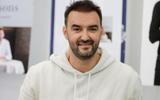 “Un dessert frais et léger avec des fruits de saison” : Cyril Lignac partage sa recette facile de salade de fraises à la fleur d'oranger et sa crème légère !