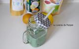 Smoothie poire, banane, coco, linette et spiruline