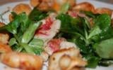 Salade rouget, coquille saint jacques et crevettes