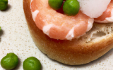 Pain de saumon, crevettes et petits pois