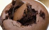 Gâteau au chocolat et sa belle croûte craquante