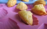 Les madeleines chèvre, miel et noix