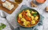 Dahl de lentilles corail, patate douce et tofu épinard noisette