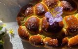 Brioche salée en fleurs à partager entre amis