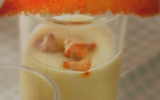 Velouté de topinambour et dés de foie gras