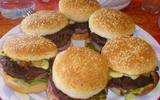 Hamburger maison sauce spéciale