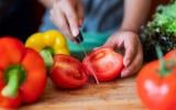 Tomates : voici le meilleur couteau à utiliser pour les découper sans les écraser et perdre tout le jus