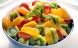 5 salade de fruits magnifiées grâce aux fraises