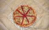 Pizza oignons et poivron rouge