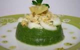 Effeuillé de cabillaud, purée verte et émiettée de crumble au citron confit et persil