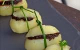 Petite bouchée festive de pomme de terre Princesse amandine® à la tapenade ou à la purée de truffe