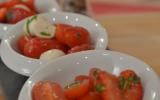 Salade de tomates, fraises et mozzarella