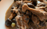 Fricassée de chapon aux morilles et sa sauce au vin