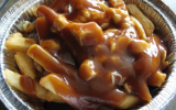 La sauce poutine (plat québécois)