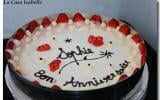 Gâteau sablé à la pistache et mousse de fraise