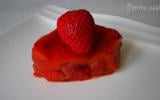 Tartare de fraises en terrine de poivrons rouge